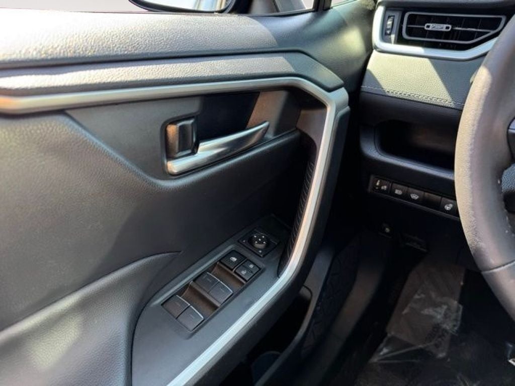 2024 Toyota RAV4 Hybrid XLE AWD