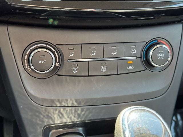 2017 Nissan Sentra SV FWD