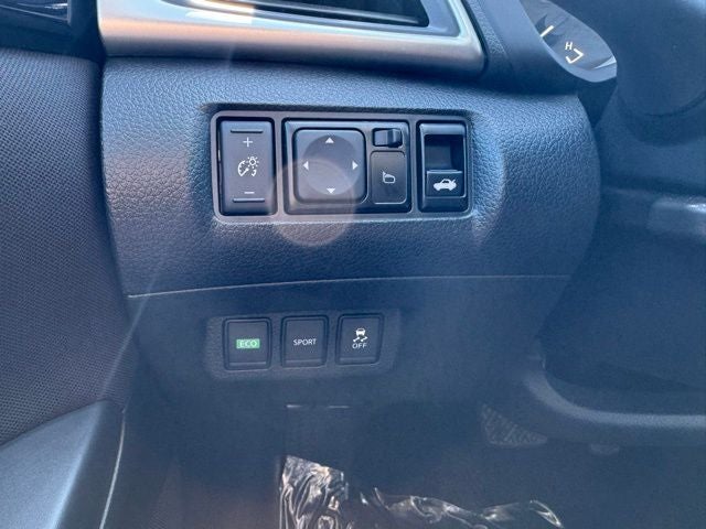 2017 Nissan Sentra SV FWD