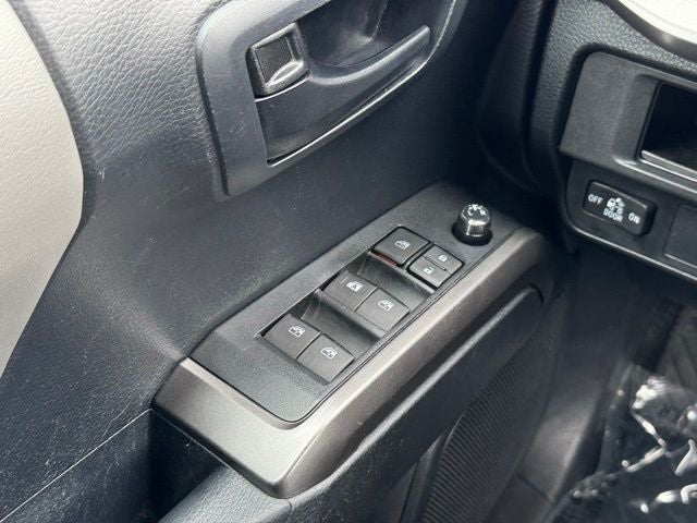 2018 Toyota Tacoma SR5 V6