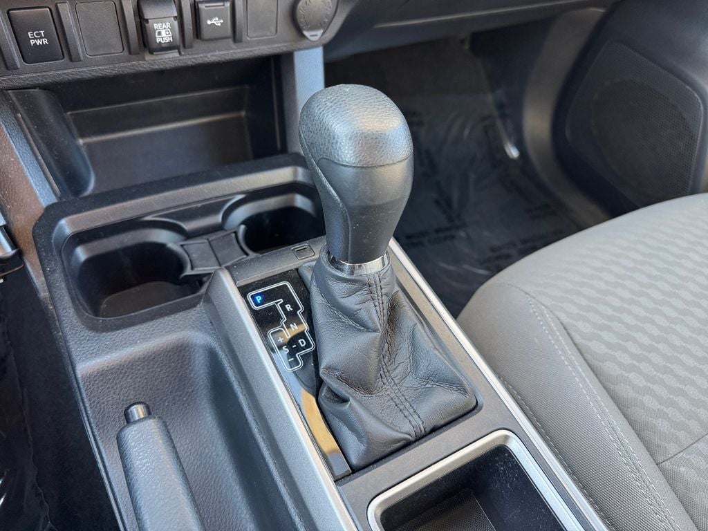 2020 Toyota Tacoma SR5 V6