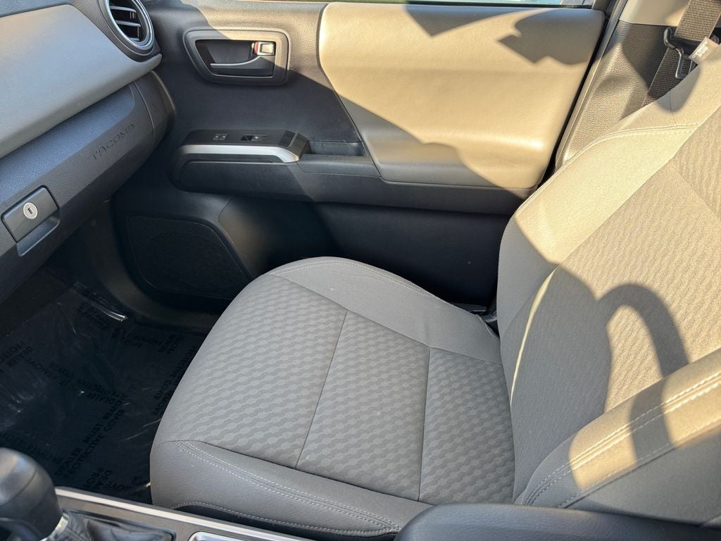 2020 Toyota Tacoma SR5 V6