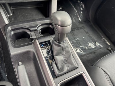 2022 Toyota Tacoma Limited V6
