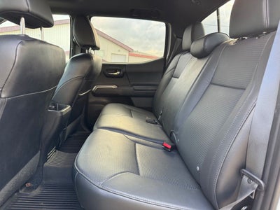 2022 Toyota Tacoma Limited V6