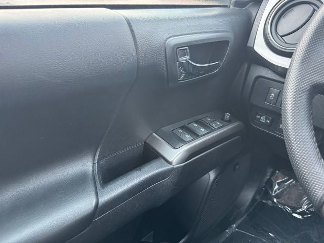 2022 Toyota Tacoma Limited V6