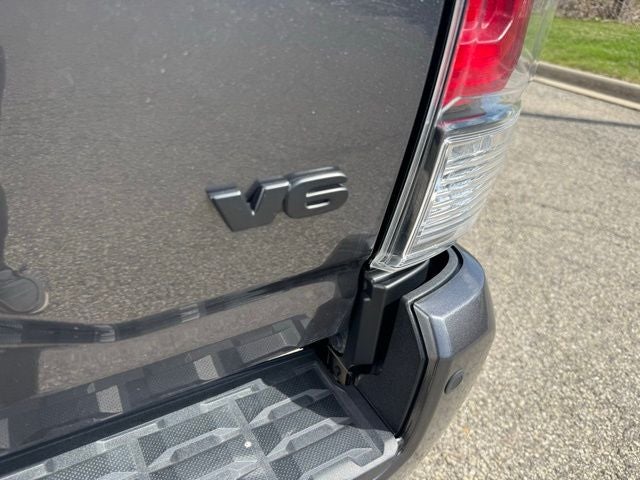 2022 Toyota Tacoma Limited V6