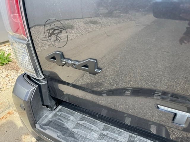 2022 Toyota Tacoma Limited V6