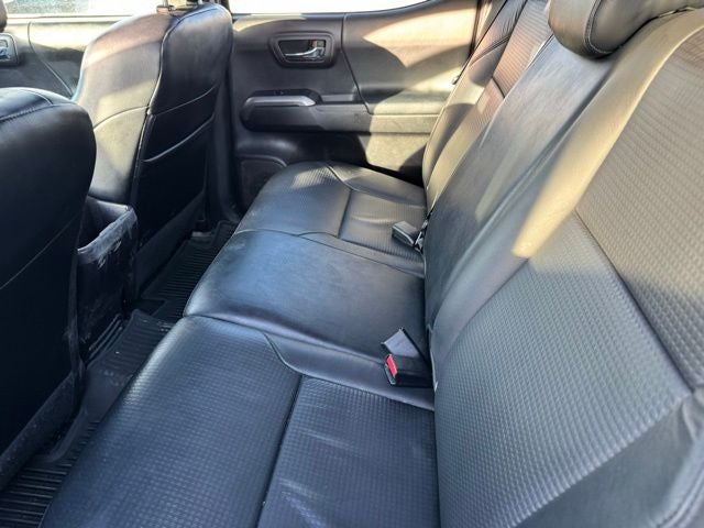 2022 Toyota Tacoma Limited V6