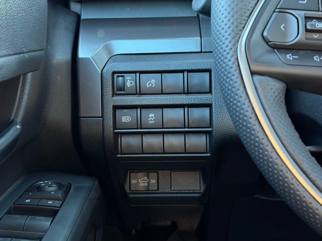 2025 Toyota Tacoma SR5 4WD