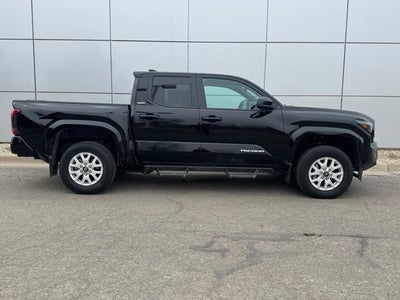 2024 Toyota Tacoma SR5 4WD