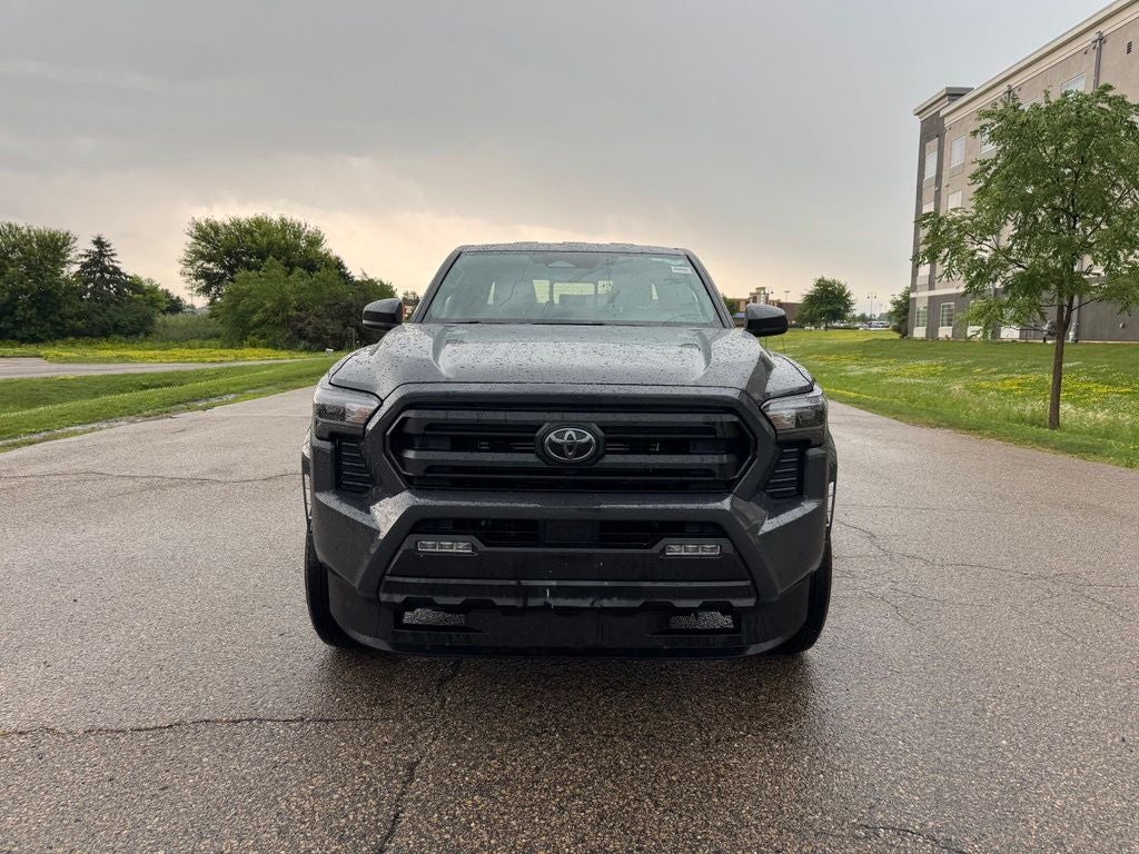 2025 Toyota Tacoma SR5 4WD