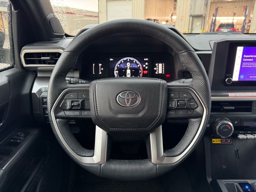 2025 Toyota Tacoma SR5 4WD
