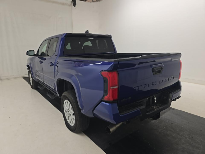 2025 Toyota Tacoma SR5 4WD