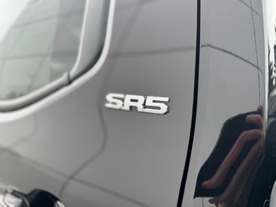 2024 Toyota Tacoma SR5 4WD