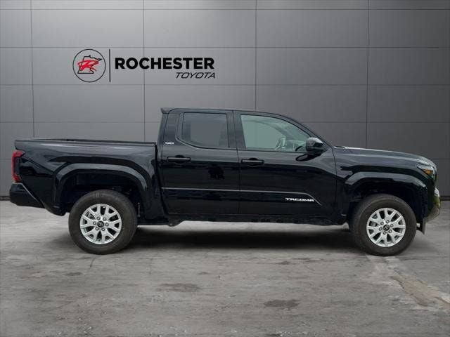 2025 Toyota Tacoma SR5 4WD