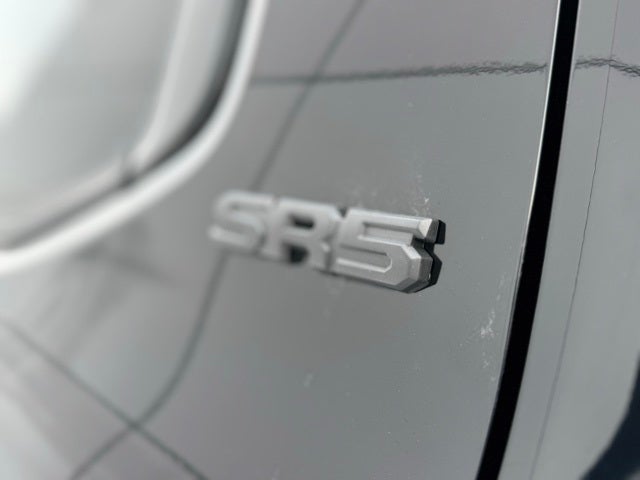 2024 Toyota Tacoma SR5 4WD