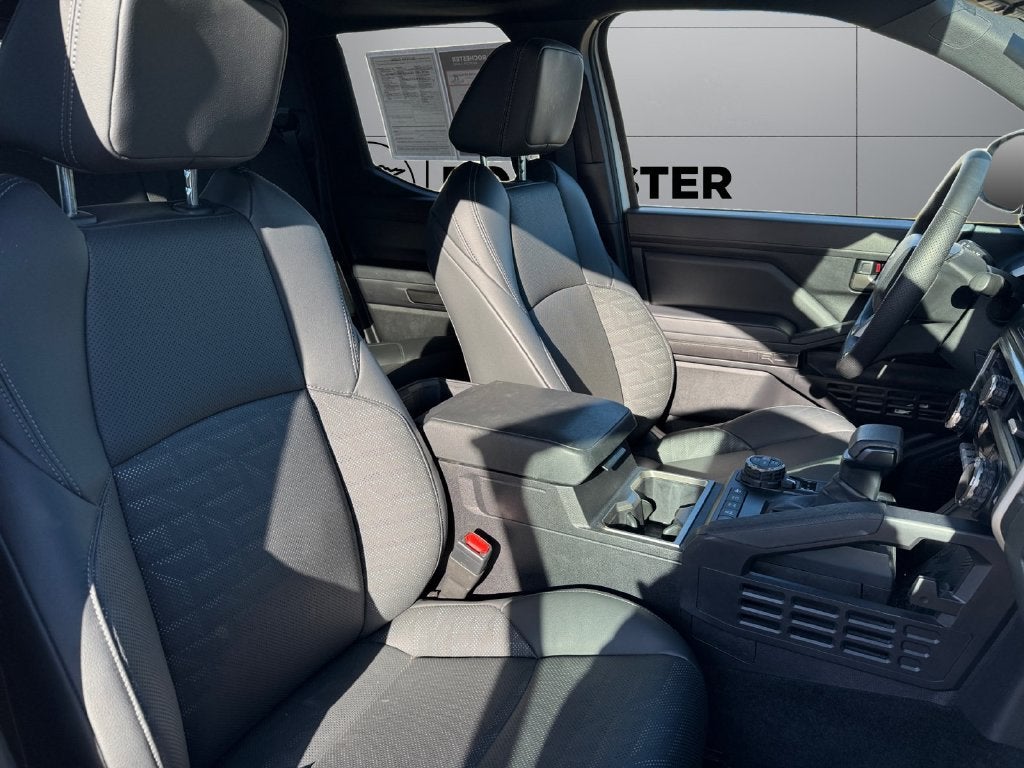 2024 Toyota Tacoma Hybrid TRD Off Road 4WD