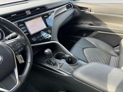 2018 Toyota Camry SE FWD