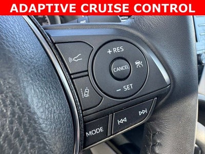 2019 Toyota Camry SE FWD