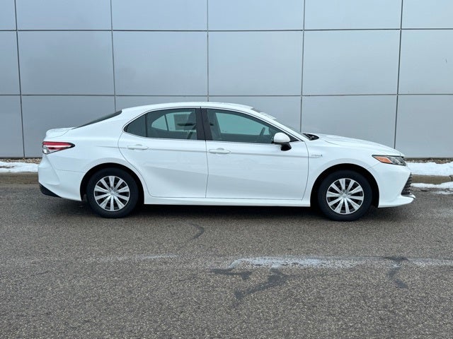 2018 Toyota Camry Hybrid LE FWD