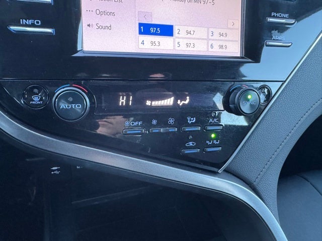 2018 Toyota Camry Hybrid LE FWD