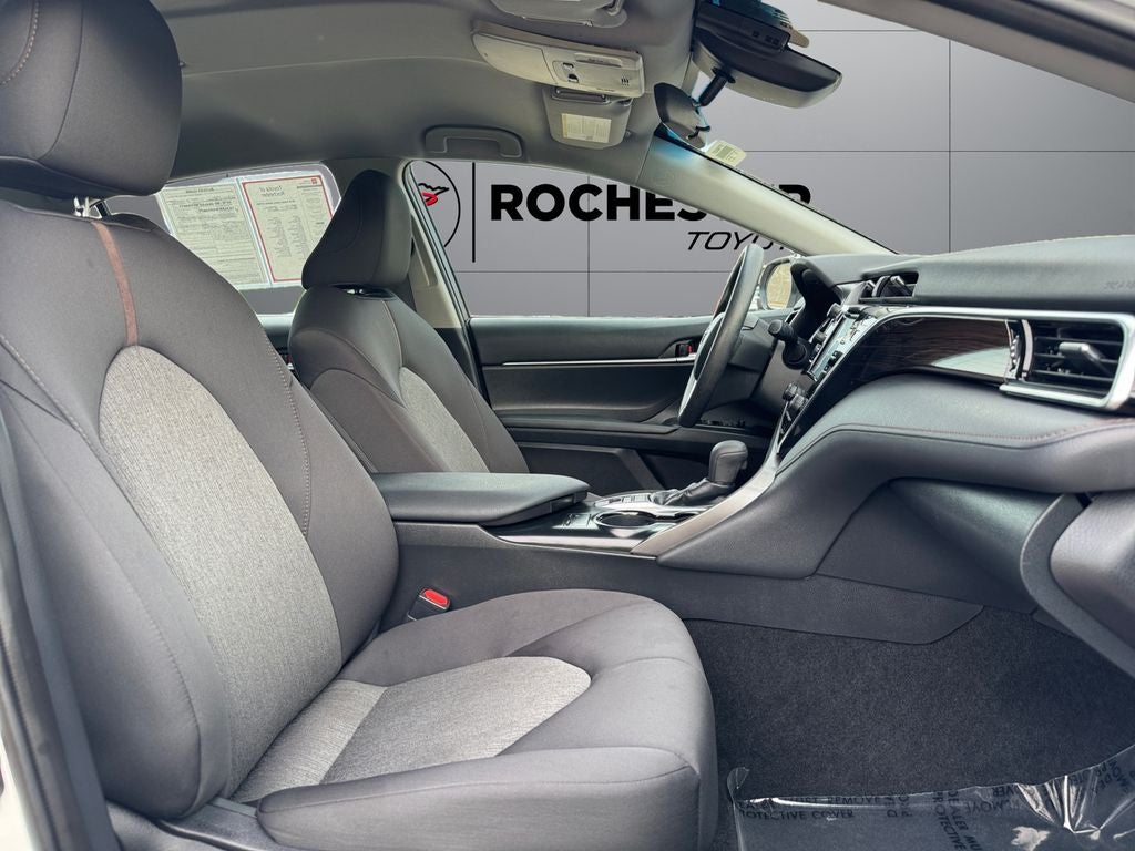 2018 Toyota Camry Hybrid LE FWD