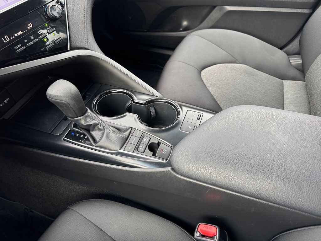 2018 Toyota Camry Hybrid LE FWD