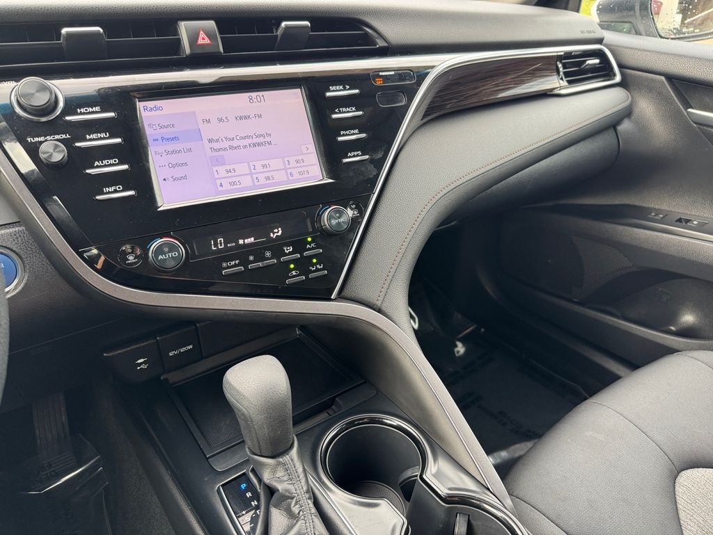 2018 Toyota Camry Hybrid LE FWD