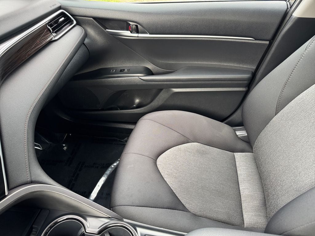 2018 Toyota Camry Hybrid LE FWD