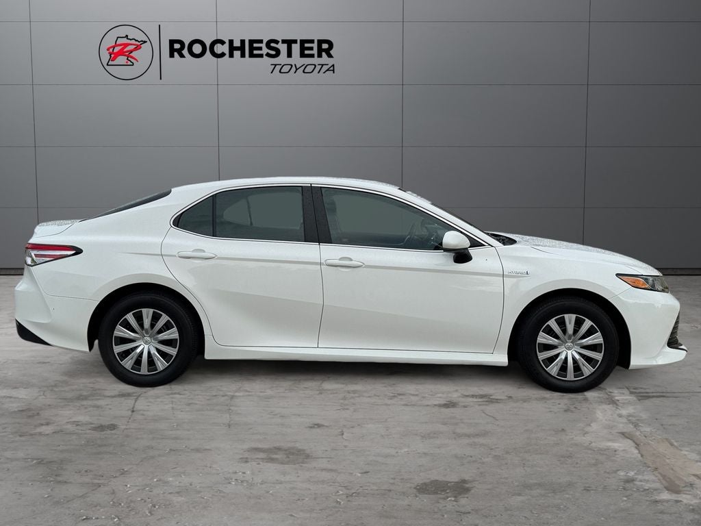 2018 Toyota Camry Hybrid LE FWD