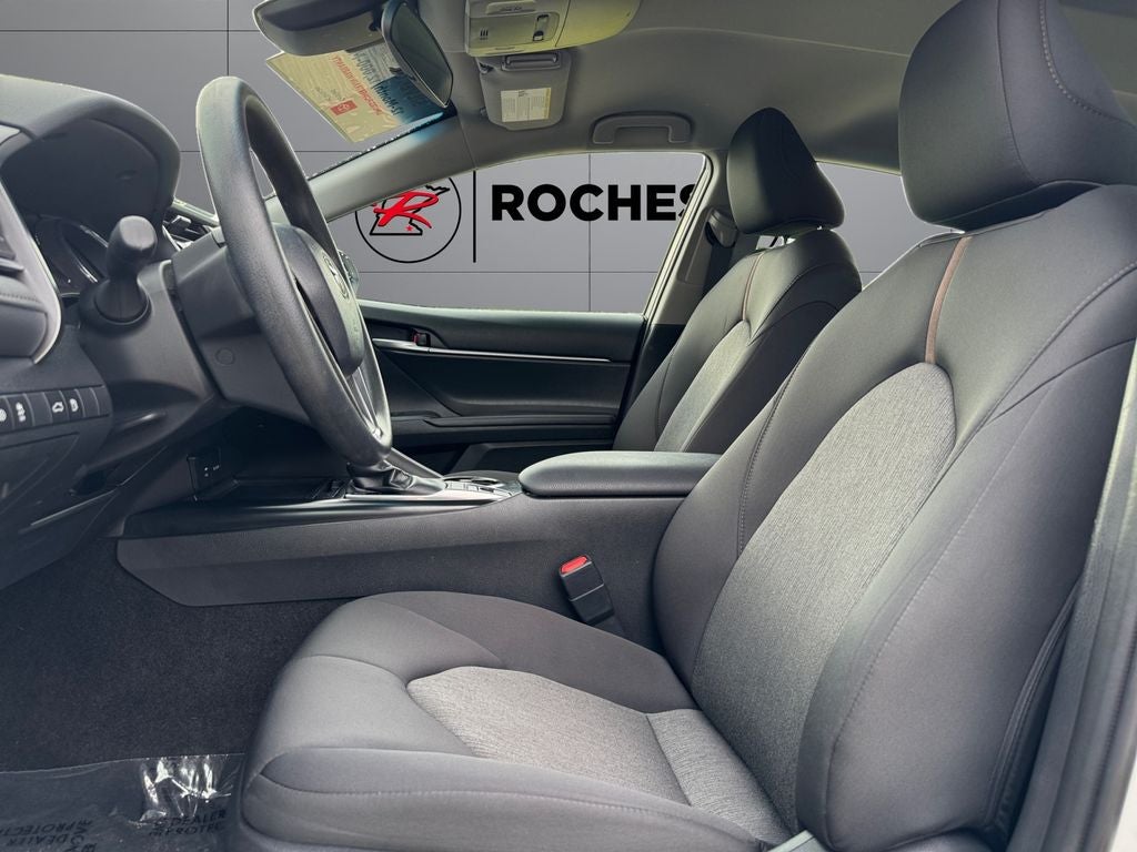 2018 Toyota Camry Hybrid LE FWD