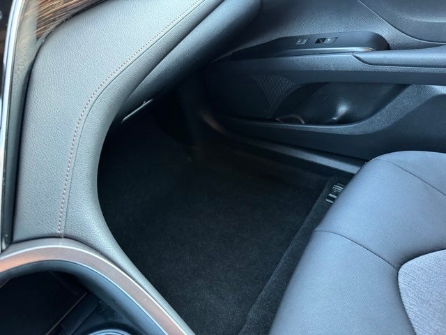 2018 Toyota Camry Hybrid LE FWD