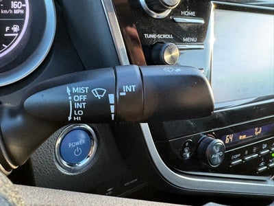 2018 Toyota Camry Hybrid LE FWD