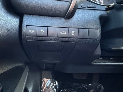 2018 Toyota Camry Hybrid LE FWD