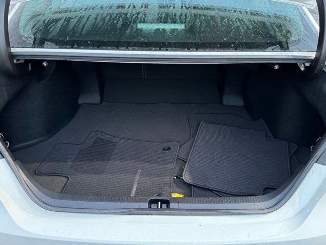 2018 Toyota Camry Hybrid LE FWD