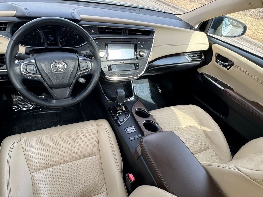 2018 Toyota Avalon Hybrid Limited FWD