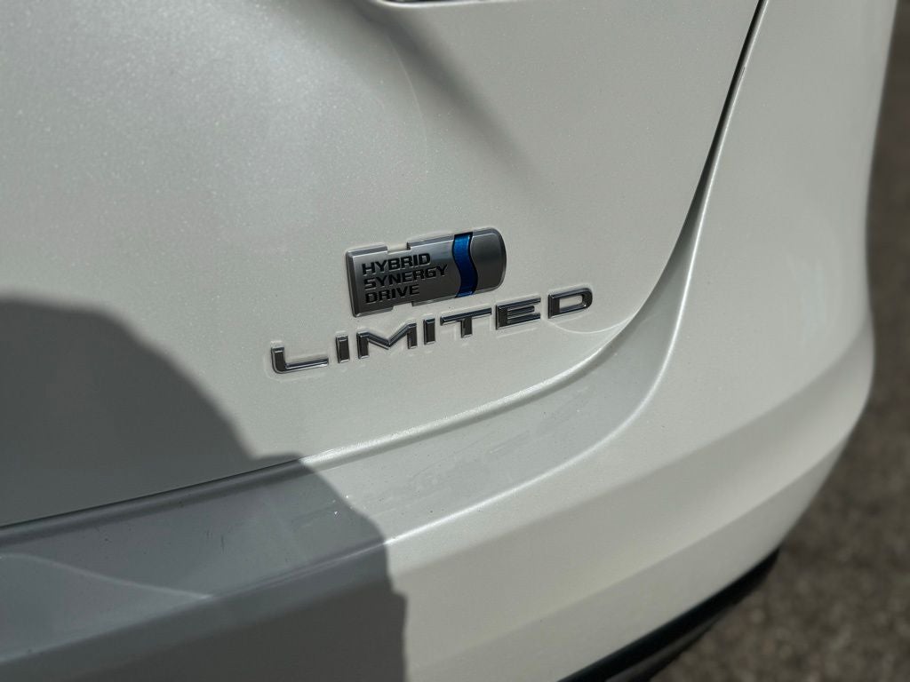 2018 Toyota Avalon Hybrid Limited FWD