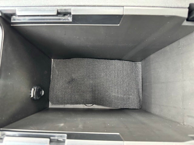 2017 Toyota Camry Hybrid XLE FWD