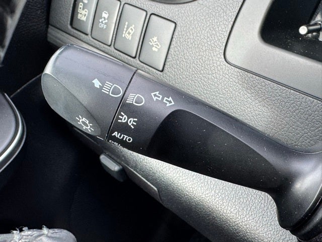 2017 Toyota Camry Hybrid XLE FWD