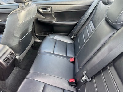 2017 Toyota Camry Hybrid XLE FWD