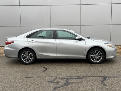2016 Toyota Camry SE FWD