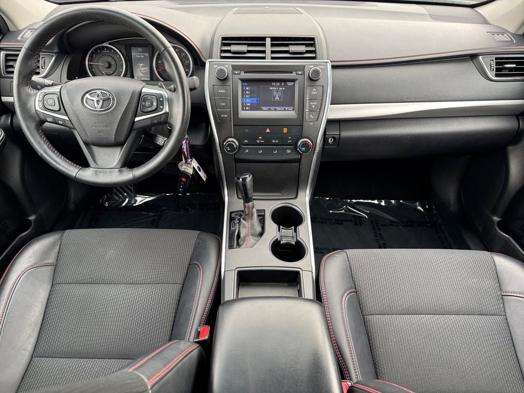 2017 Toyota Camry SE FWD