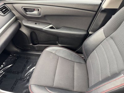 2017 Toyota Camry SE FWD