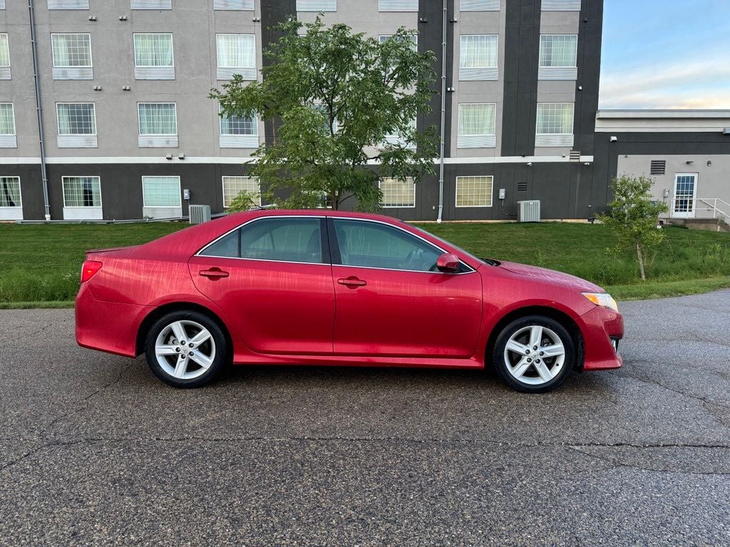 2012 Toyota Camry SE FWD