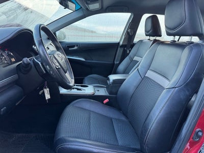 2012 Toyota Camry SE FWD