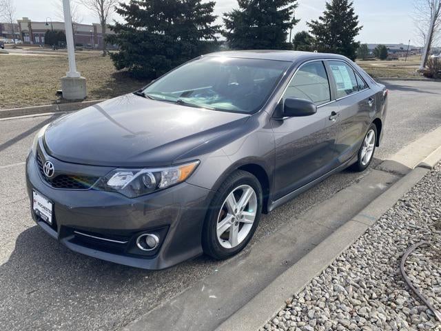 2014 Toyota Camry SE FWD