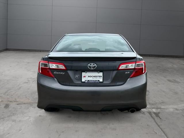 2014 Toyota Camry SE FWD