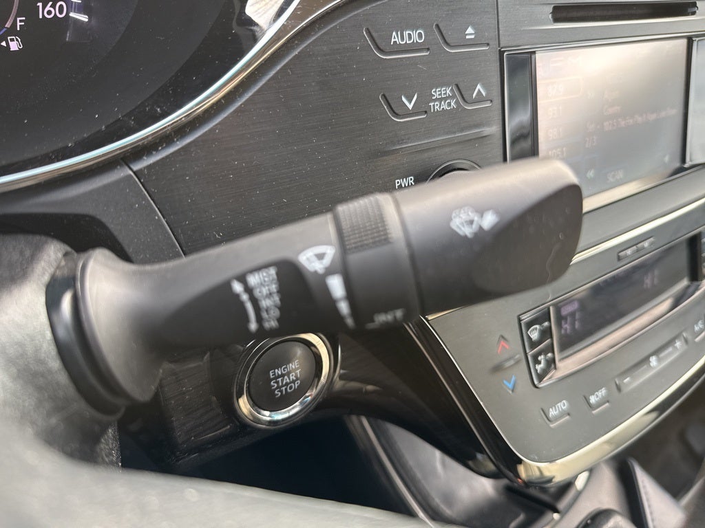 2014 Toyota Avalon XLE FWD