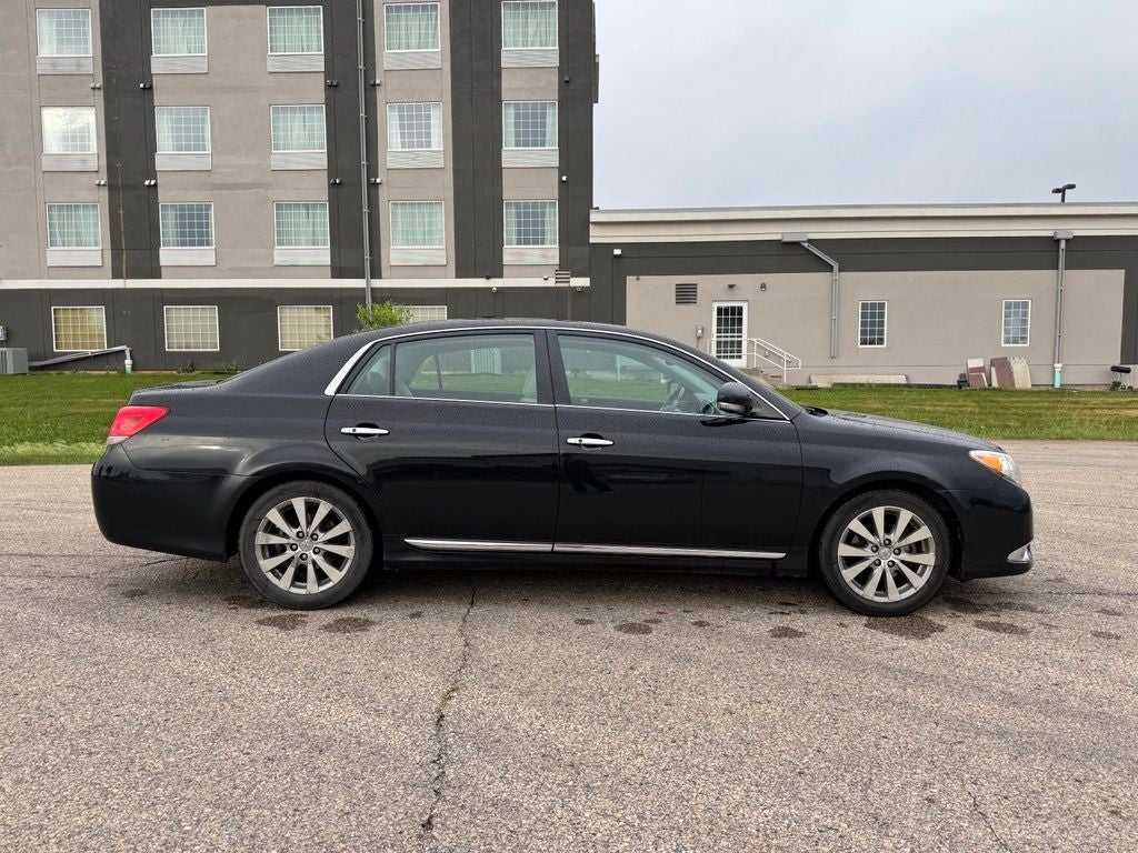 2012 Toyota Avalon Limited FWD