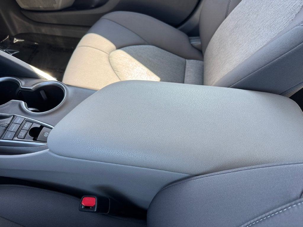 2021 Toyota Camry Hybrid LE FWD